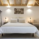Madalena Village 3 - Centre By Hd Apartment *