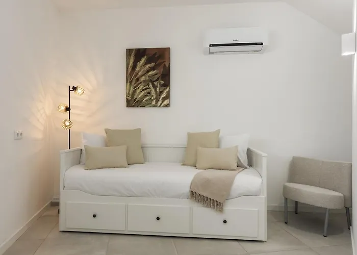 Apartament Madalena Village 3 - Centre By Hd *